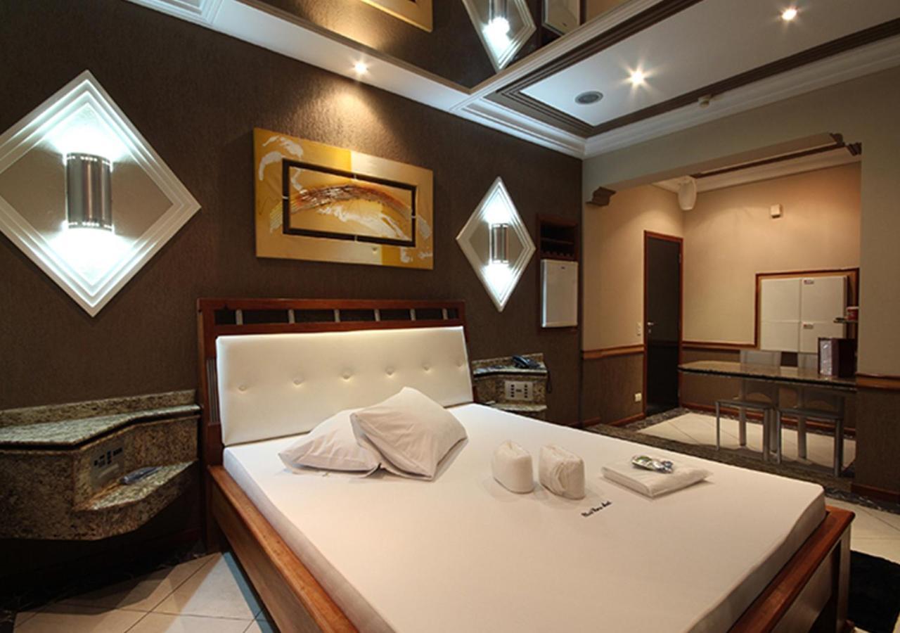 Motel Black Horse Cotia  Bagian luar foto