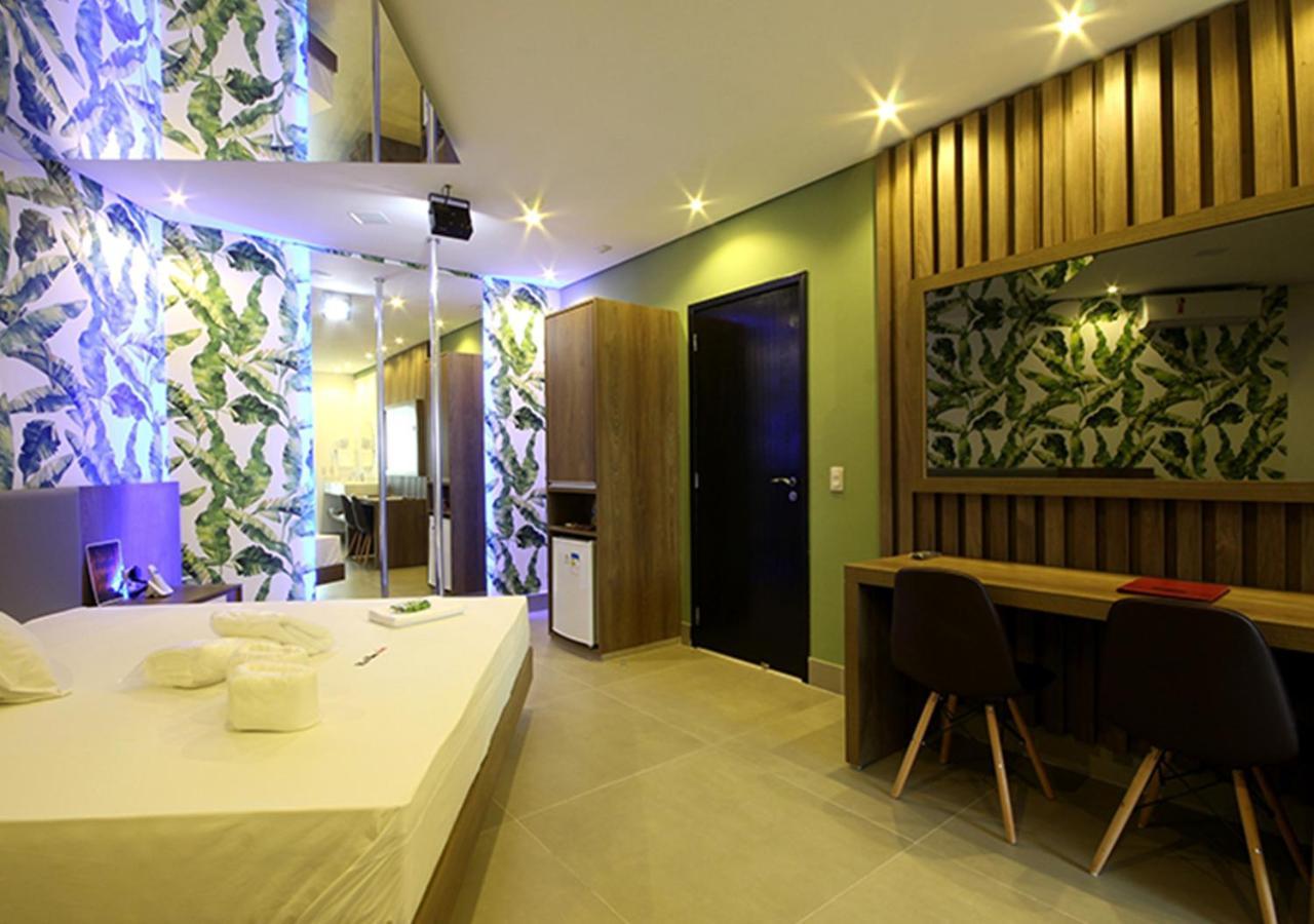 Motel Black Horse Cotia  Bagian luar foto