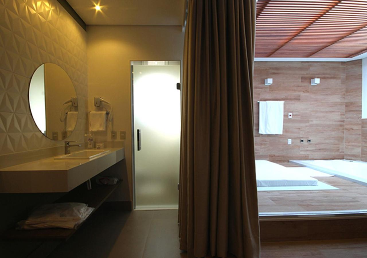Motel Black Horse Cotia  Bagian luar foto