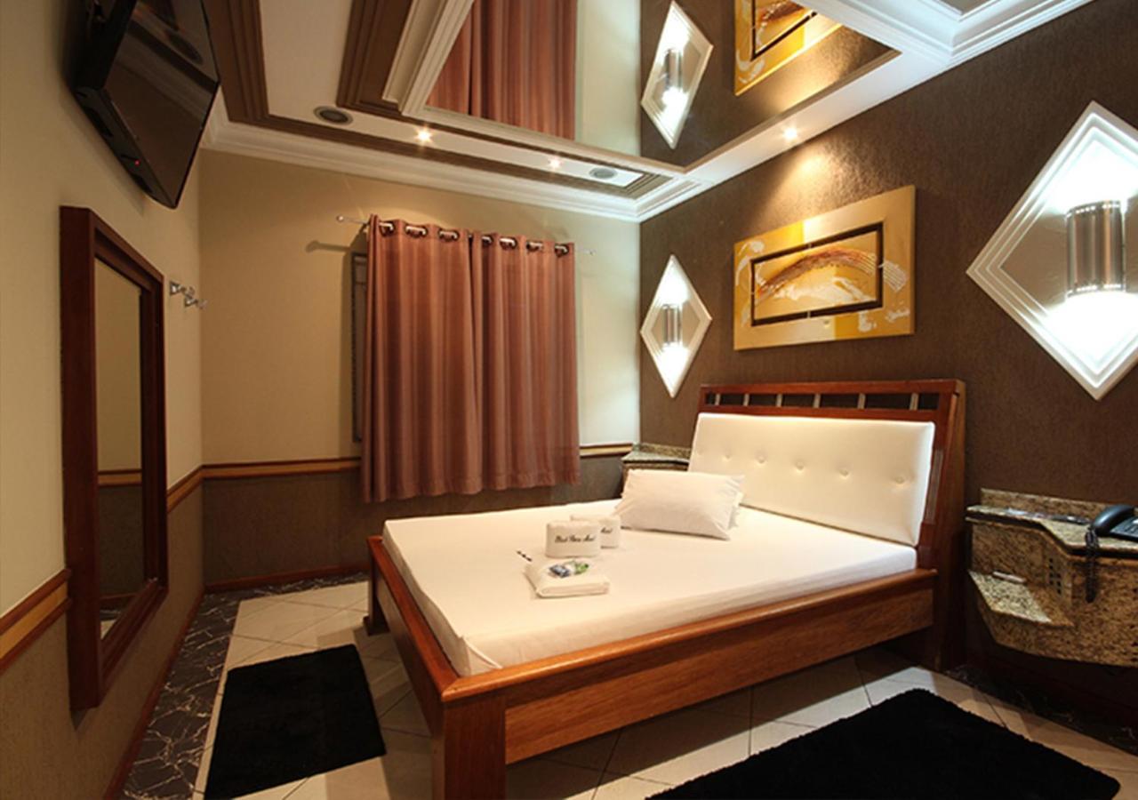 Motel Black Horse Cotia  Bagian luar foto